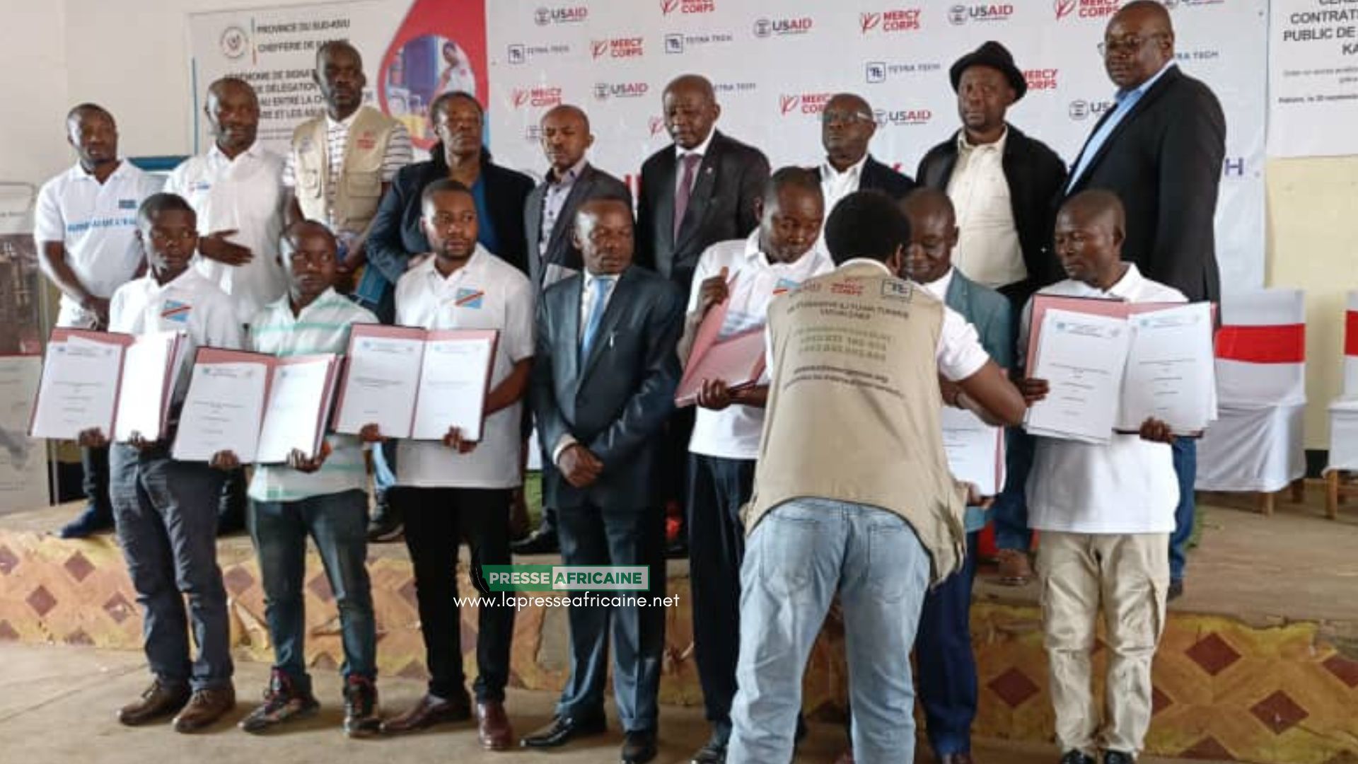 Sud-Kivu : une nouvelle ère dans le secteur de l'eau avec la signature des contrats entre Mercy Corps et 6 associations de Kabare