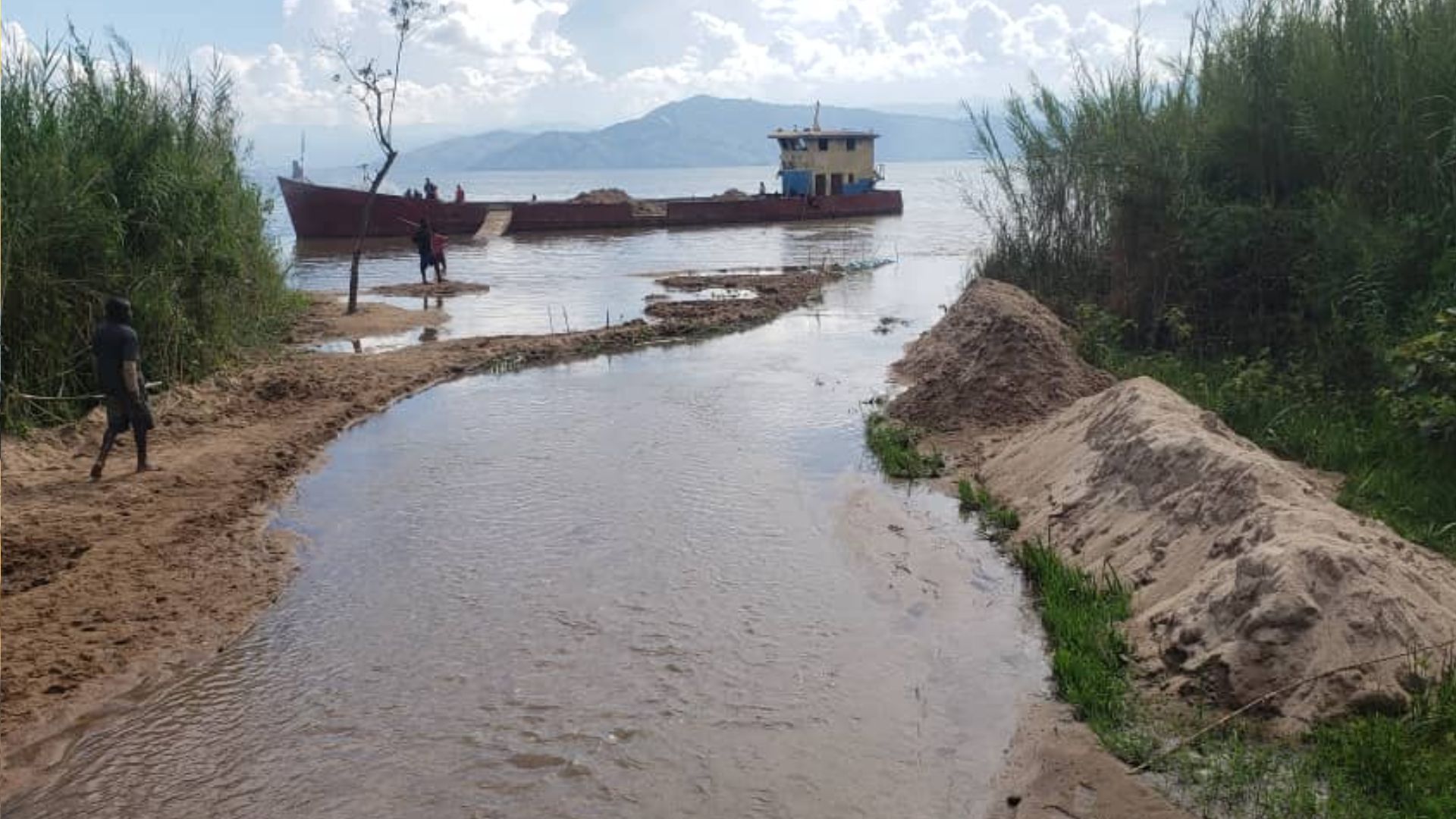 Suspension de l’exploitation du sable à Idjwi : l'Administrateur du Territoire se rétracte