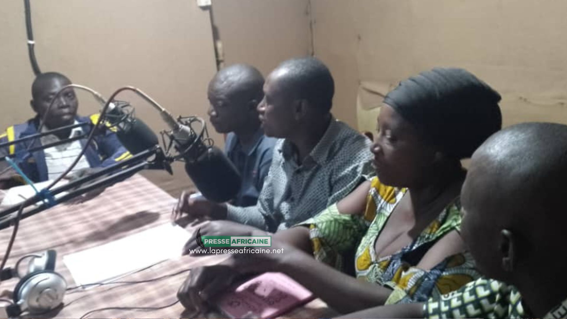 En directe de la Radio Obuguma à Idjwi : des acteurs sociaux et sécuritaire sensibilisent la population sur la lutte contre la justice populaire