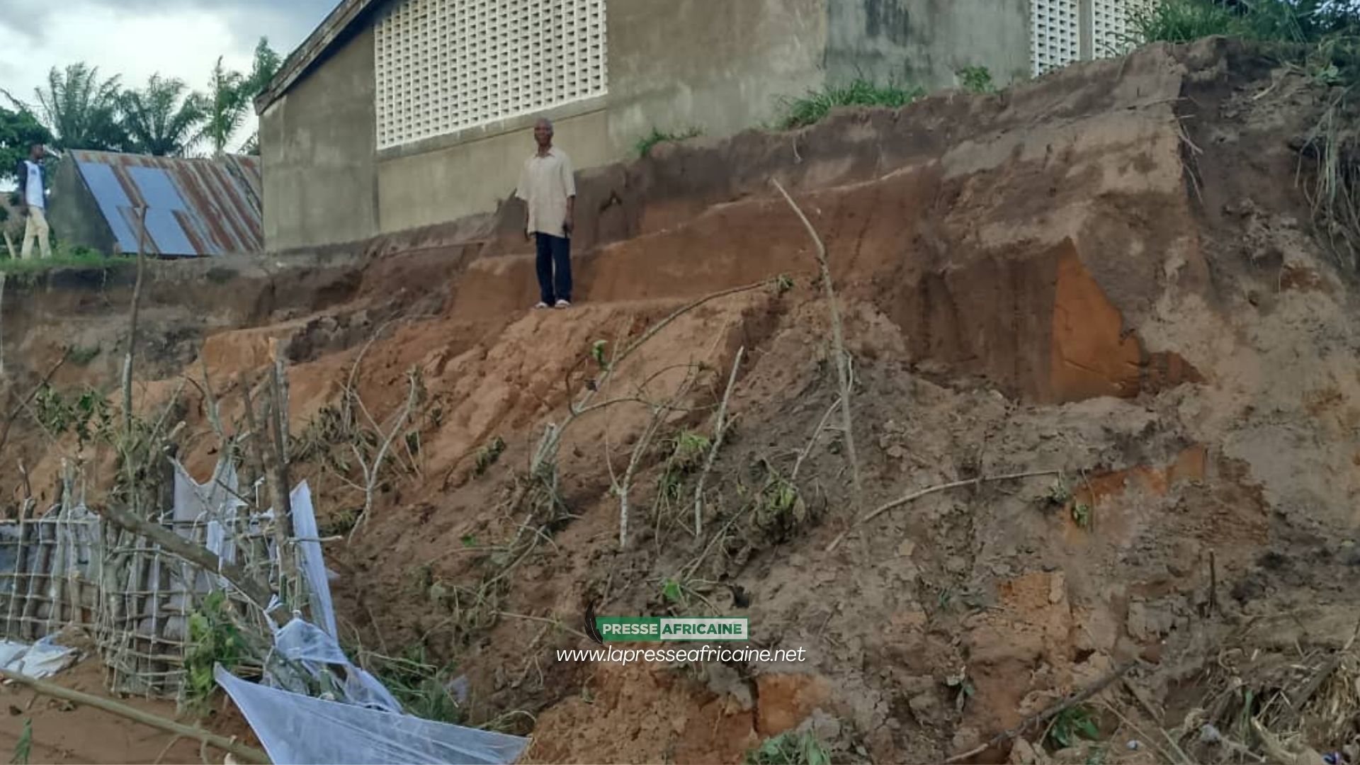 Kasaï central : chemin de fer coupé en deux, des églises et maisons attaquées, Bena-Leka en voie de disparition