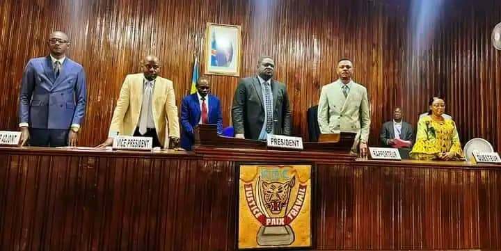 Kasaï oriental : avec à la tête Willy Muya, le nouveau bureau définitif de l'Assemblée provinciale est élu et installé